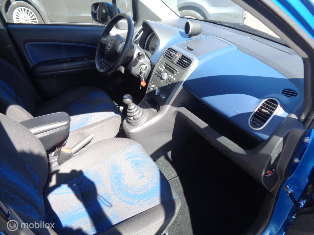 Opel Agila