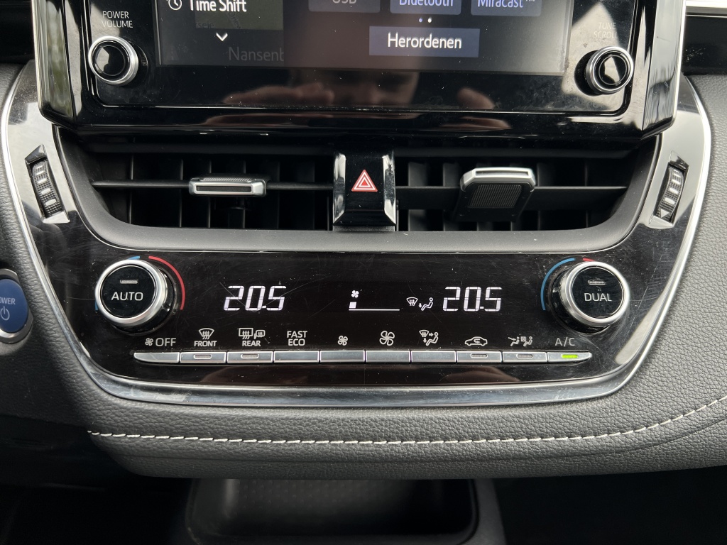Toyota Corolla Touring Sports
