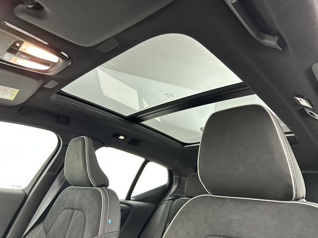 Volvo Ex40