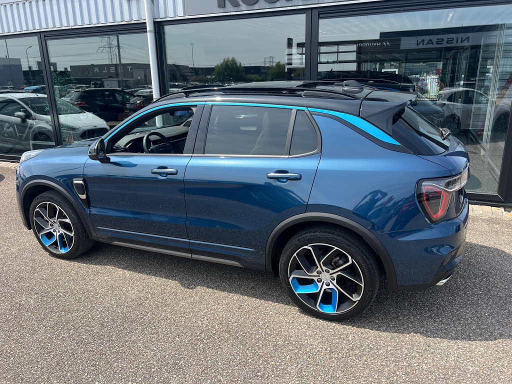 Lynk & Co 01