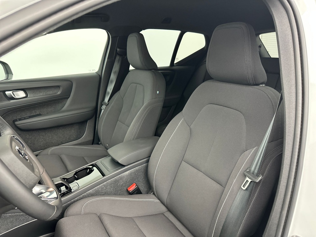 Volvo Ex40