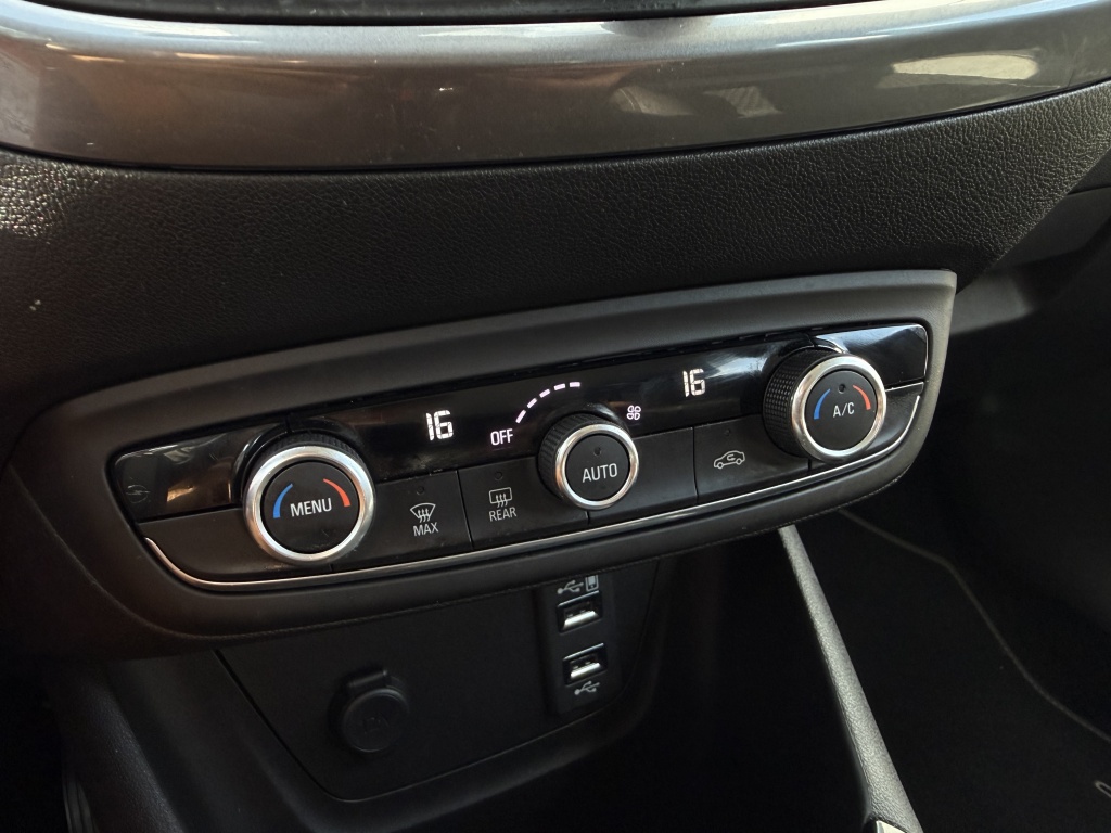 Opel Crossland X