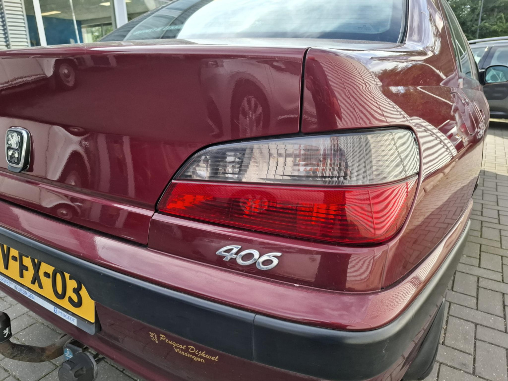 Peugeot 406