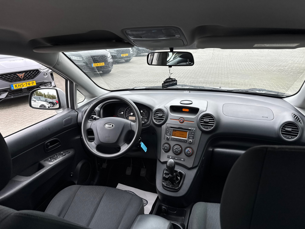 Kia Carens