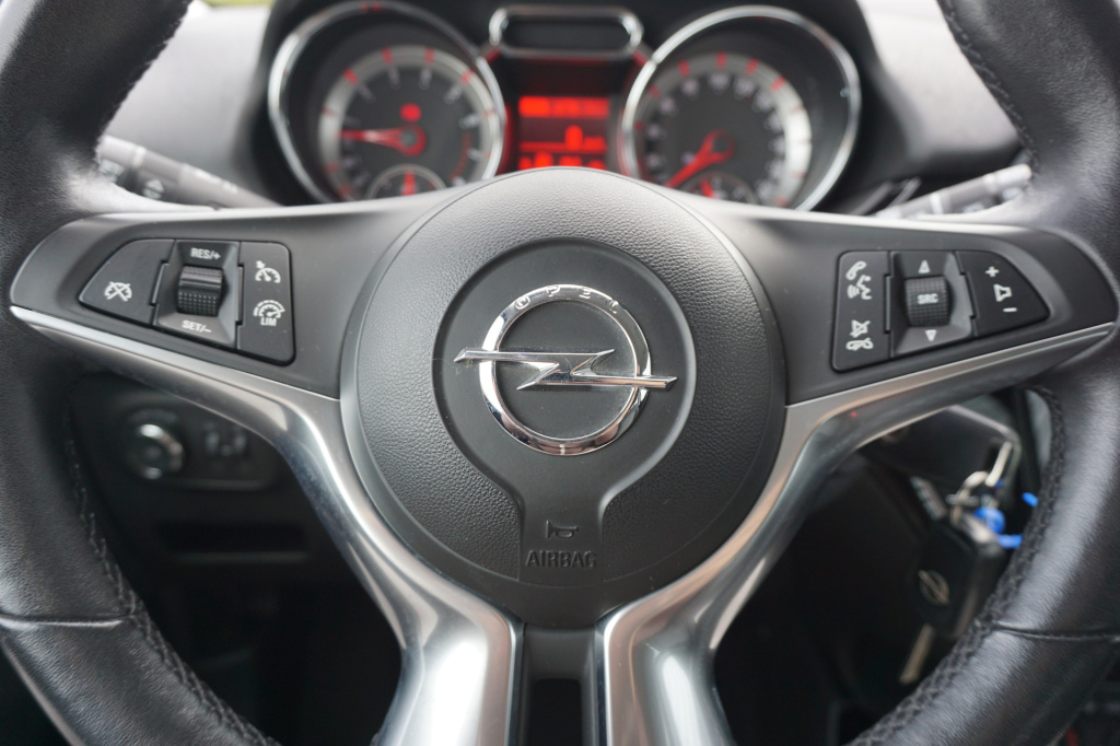 Opel Adam