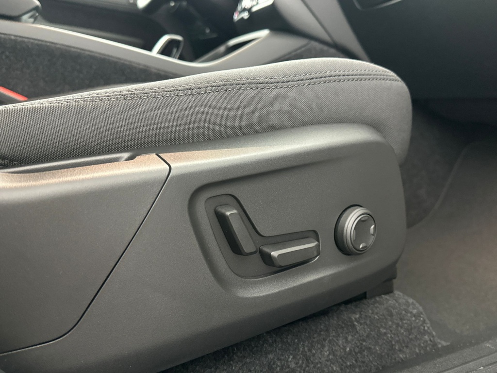 Volvo Ex40