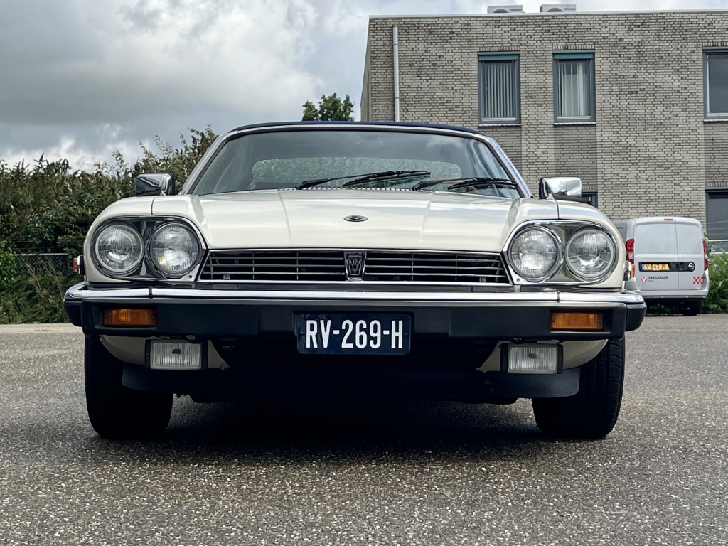 Jaguar Xj