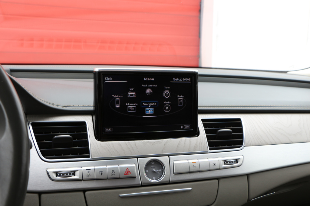 Audi S8