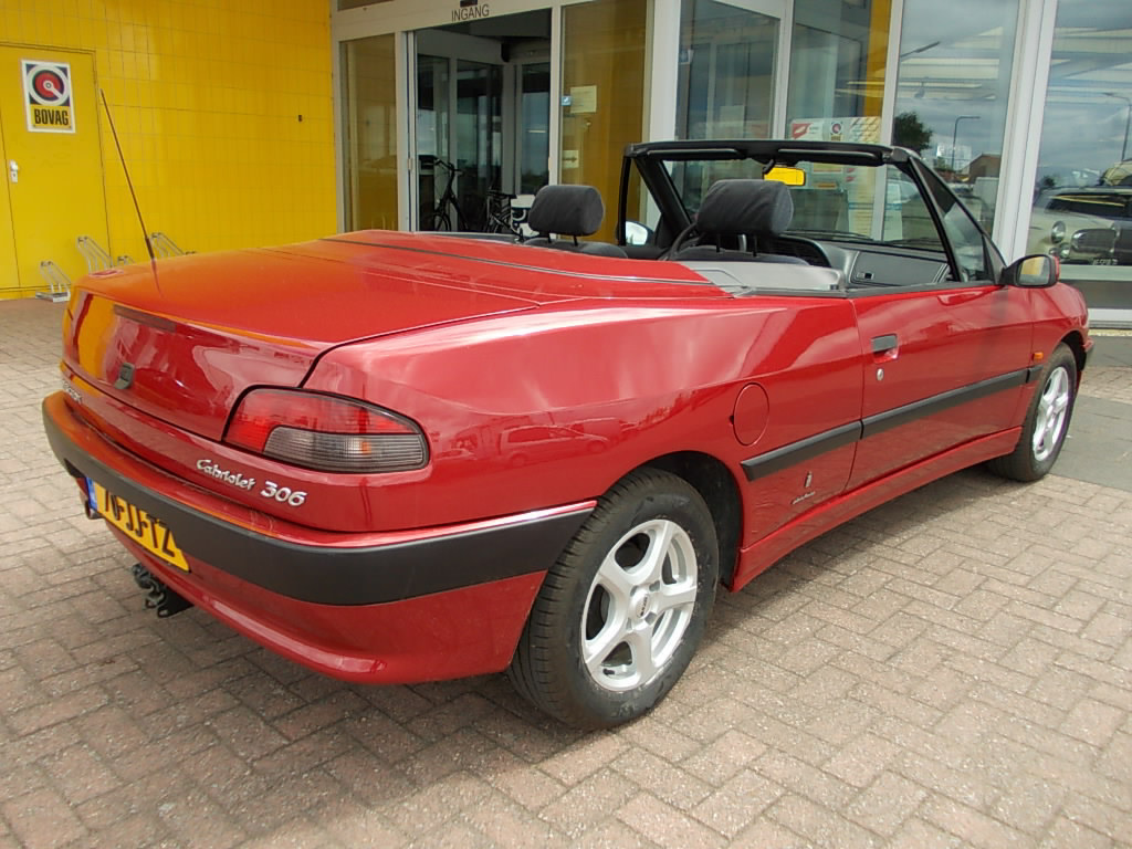 Peugeot 306