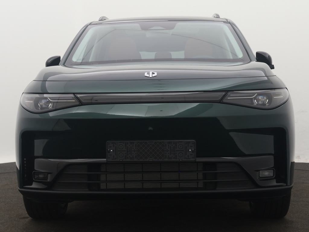 Leapmotor C10