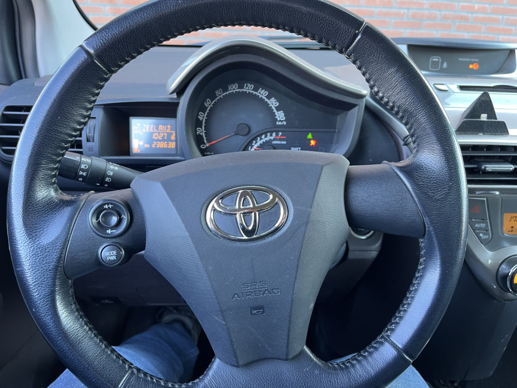 Toyota Iq