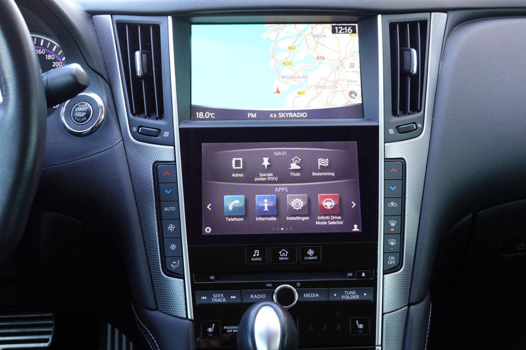 Infiniti Q