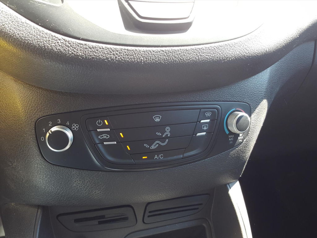 Ford Transit Courier