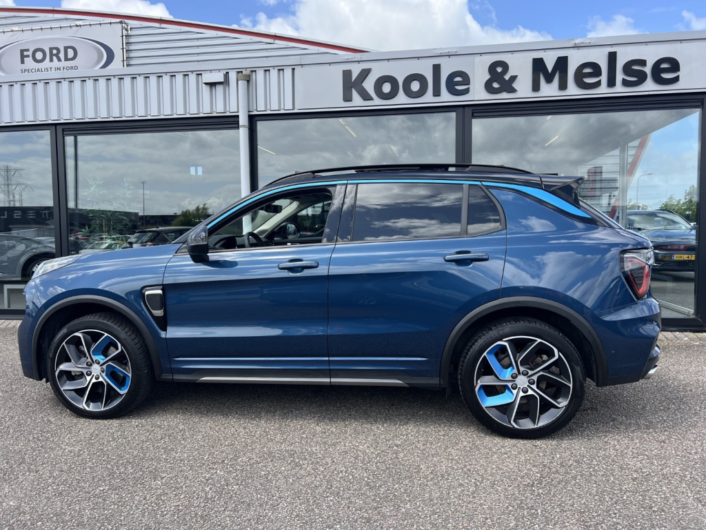 Lynk & Co 01