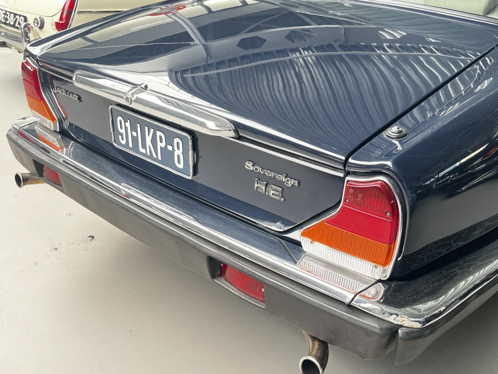 Jaguar Xj