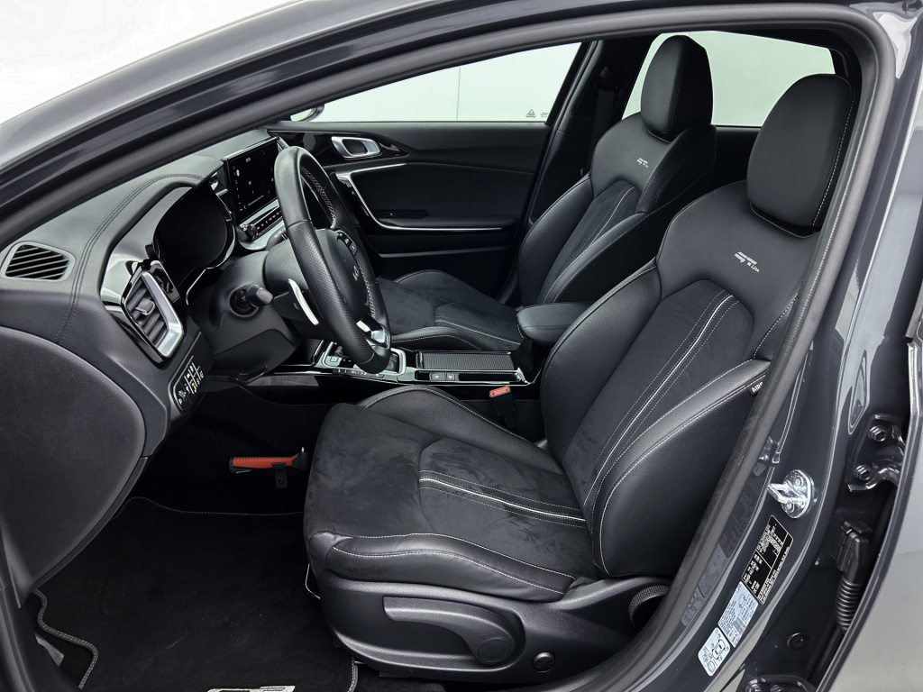 Kia Proceed