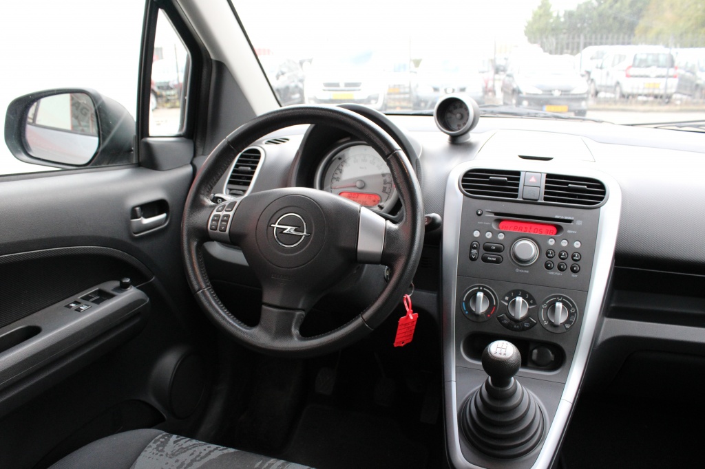 Opel Agila