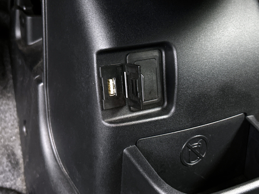Peugeot Ion