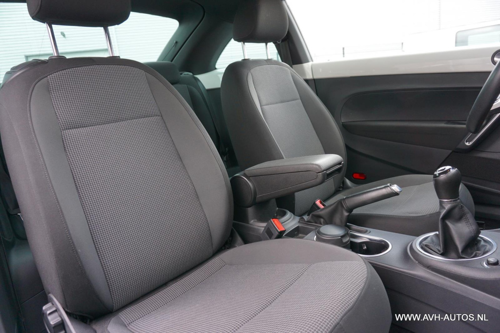 Volkswagen New Beetle