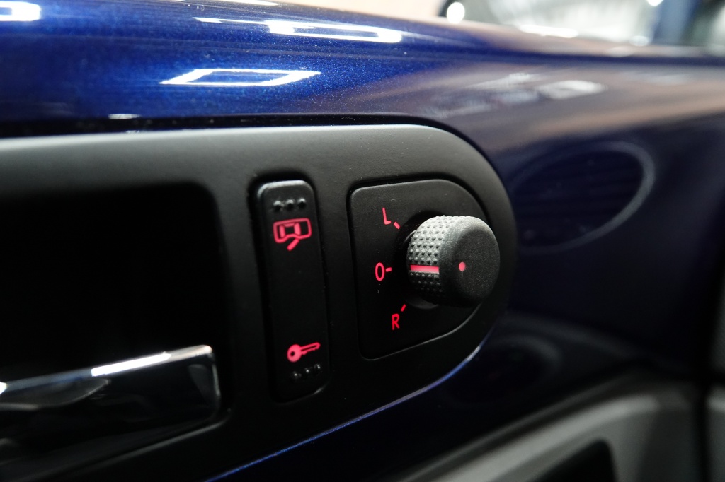 Volkswagen New Beetle