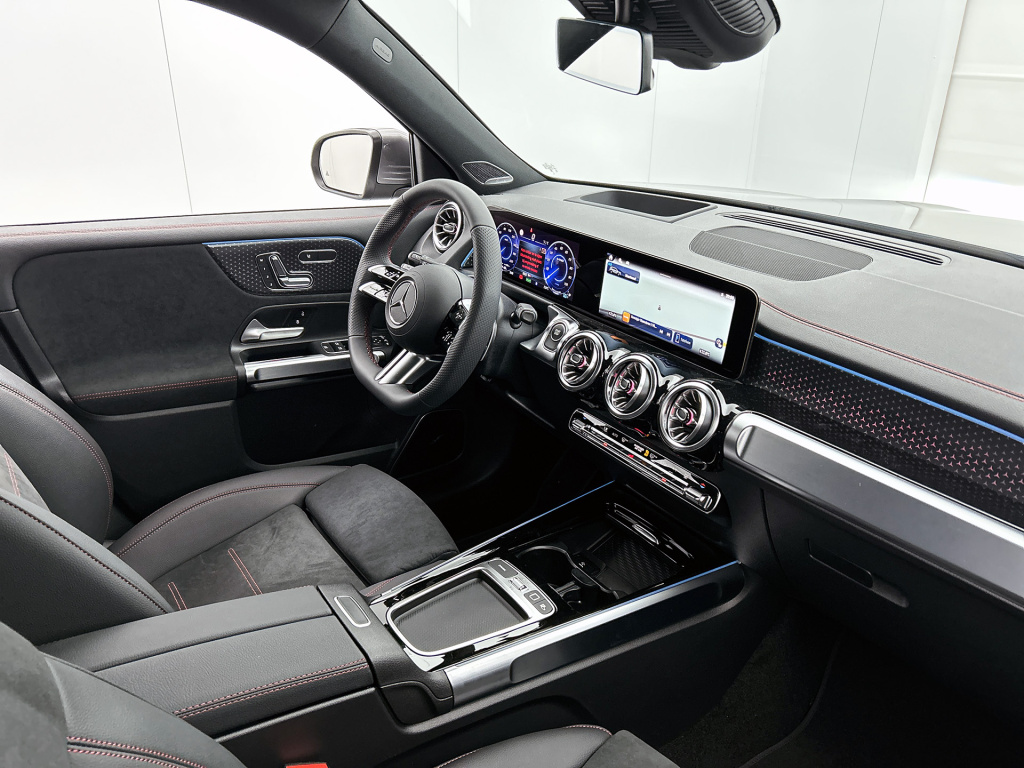 Mercedes-Benz Eqb
