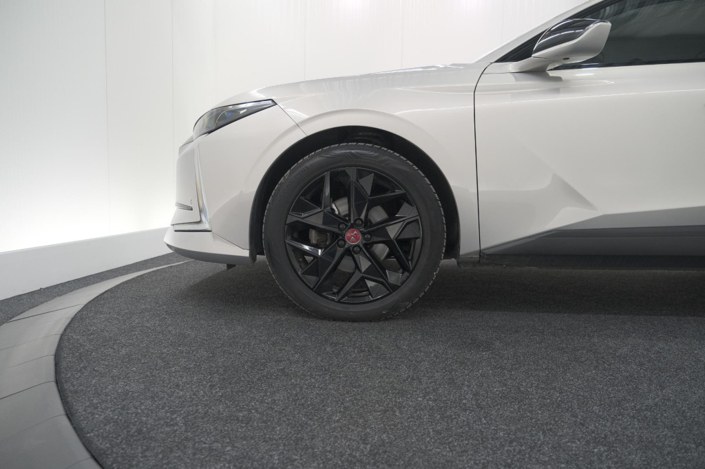 Ds Ds 4