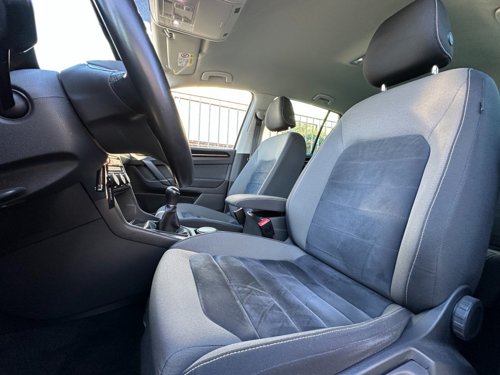 Volkswagen Golf Sportsvan