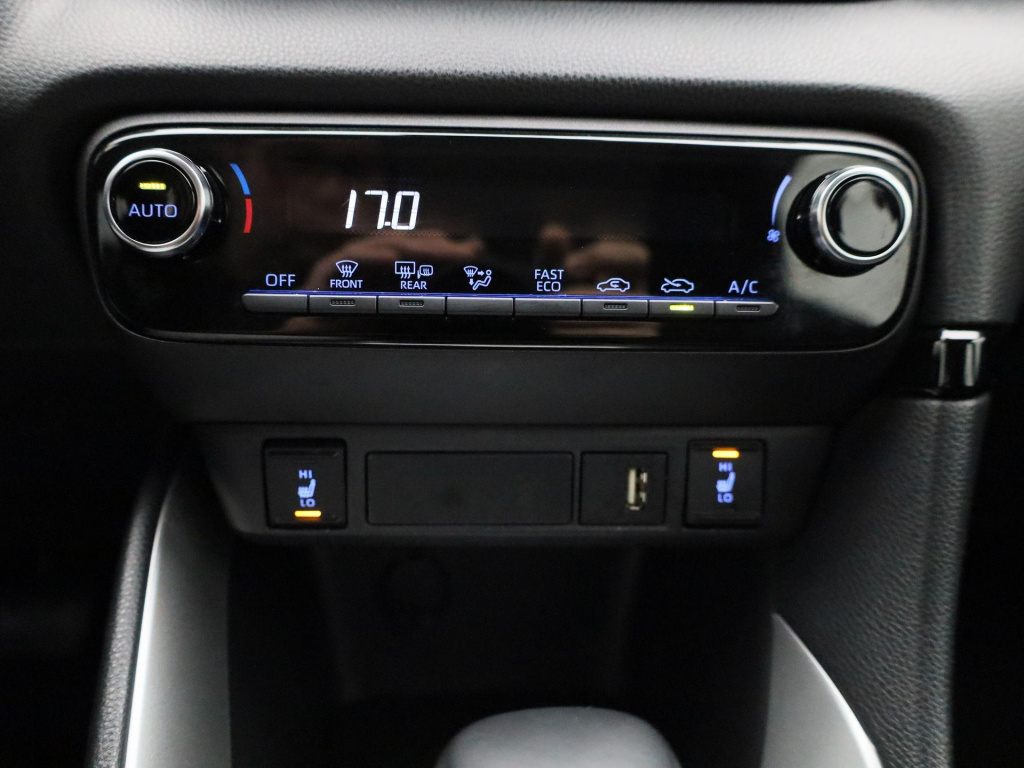 Mazda 2 Hybrid