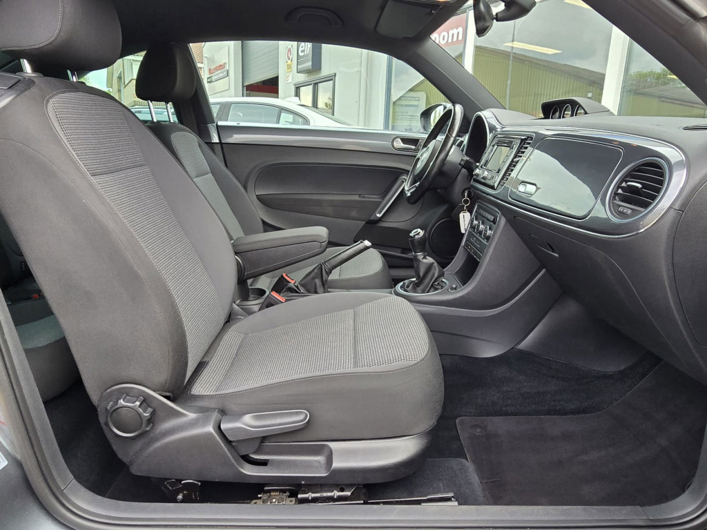 Volkswagen New Beetle
