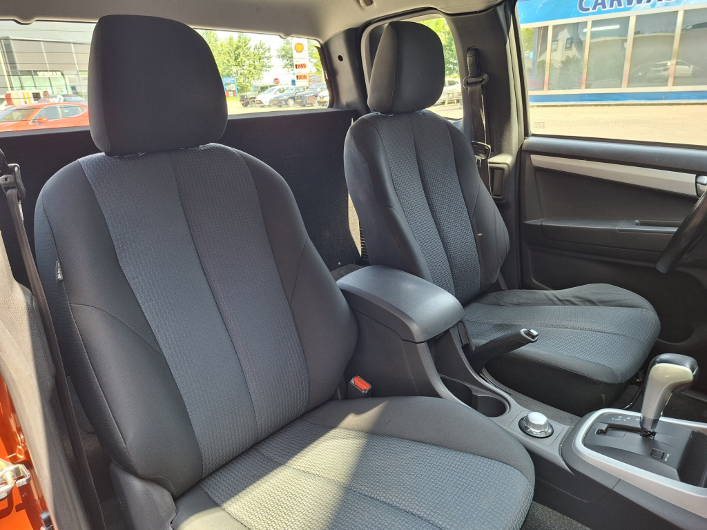 Isuzu D-max