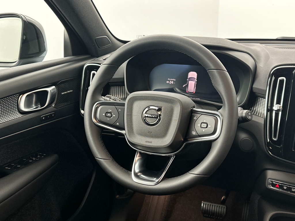 Volvo Ex40