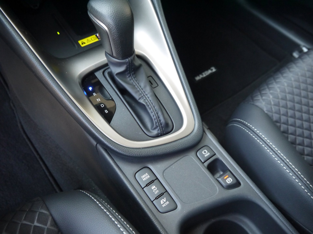 Mazda 2 Hybrid
