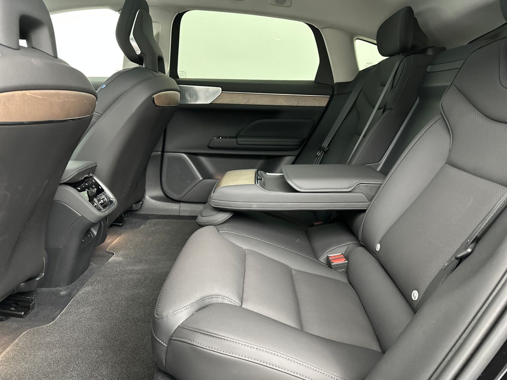 Volvo Es90