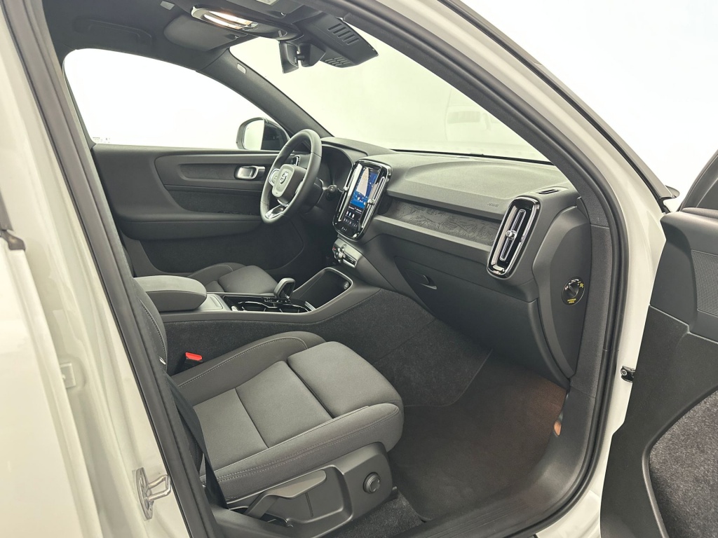 Volvo Ex40