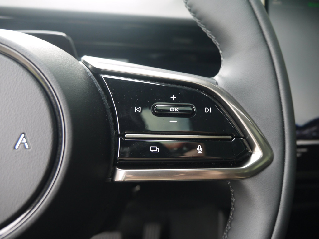 Mazda Cx-6e