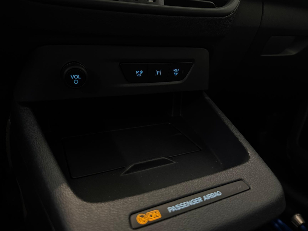 Ford E-transit Courier