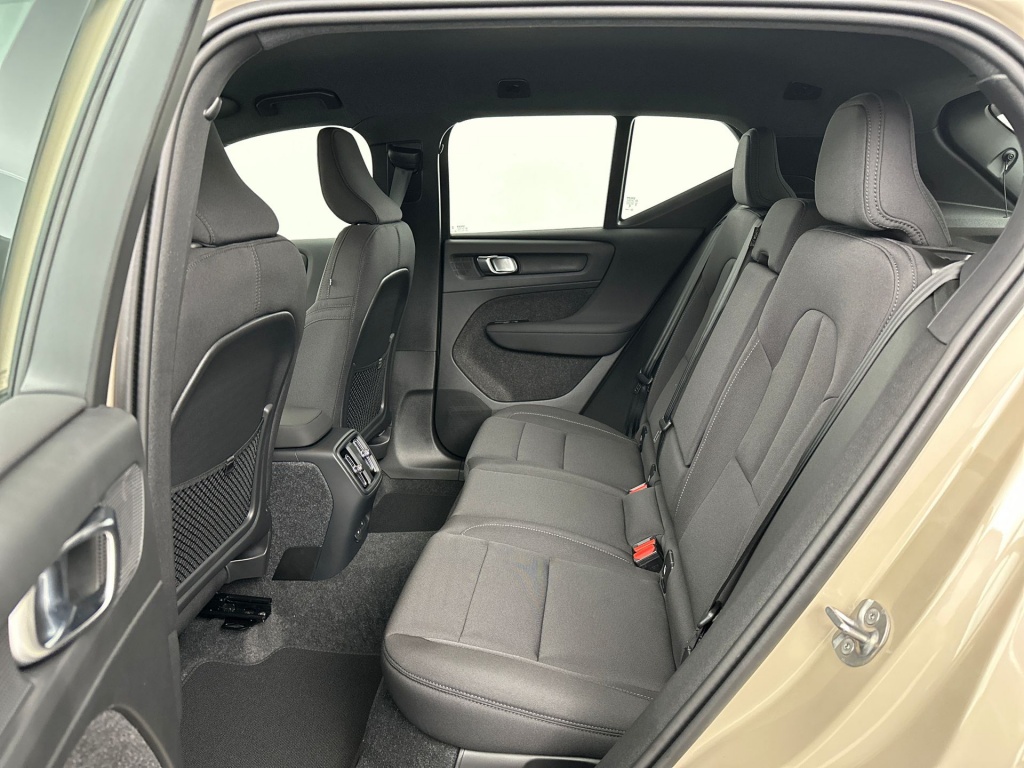 Volvo Ex40