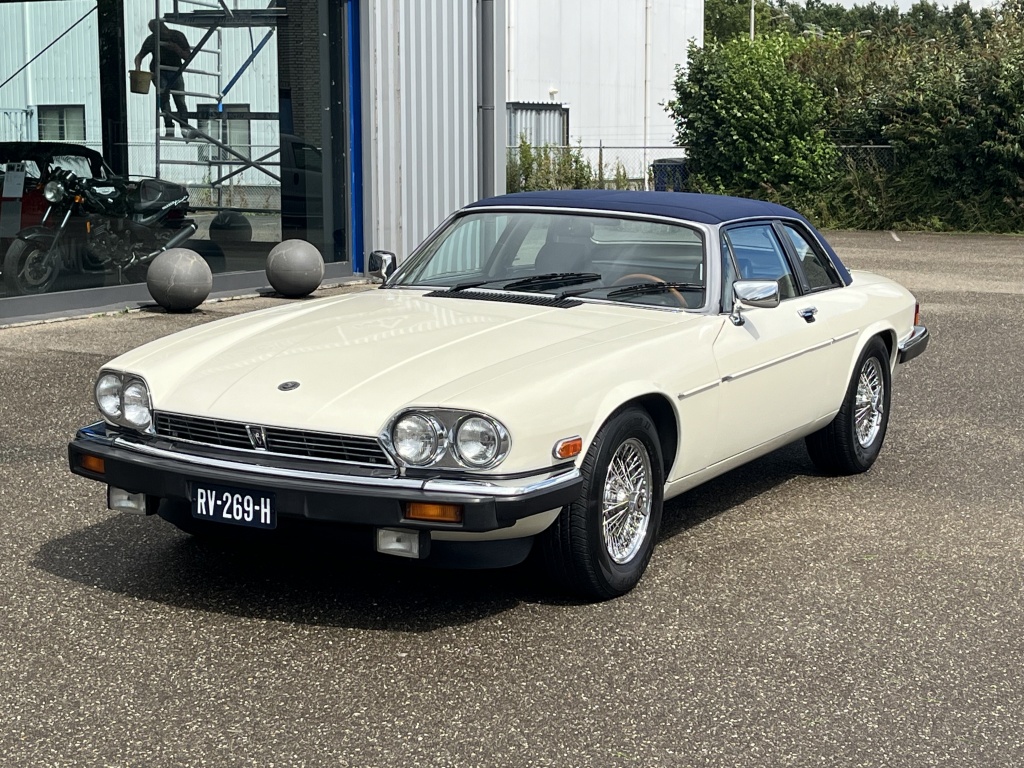 Jaguar Xj