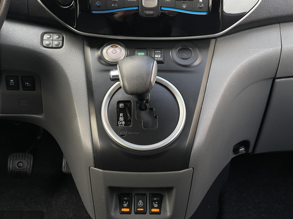 Nissan E-nv200