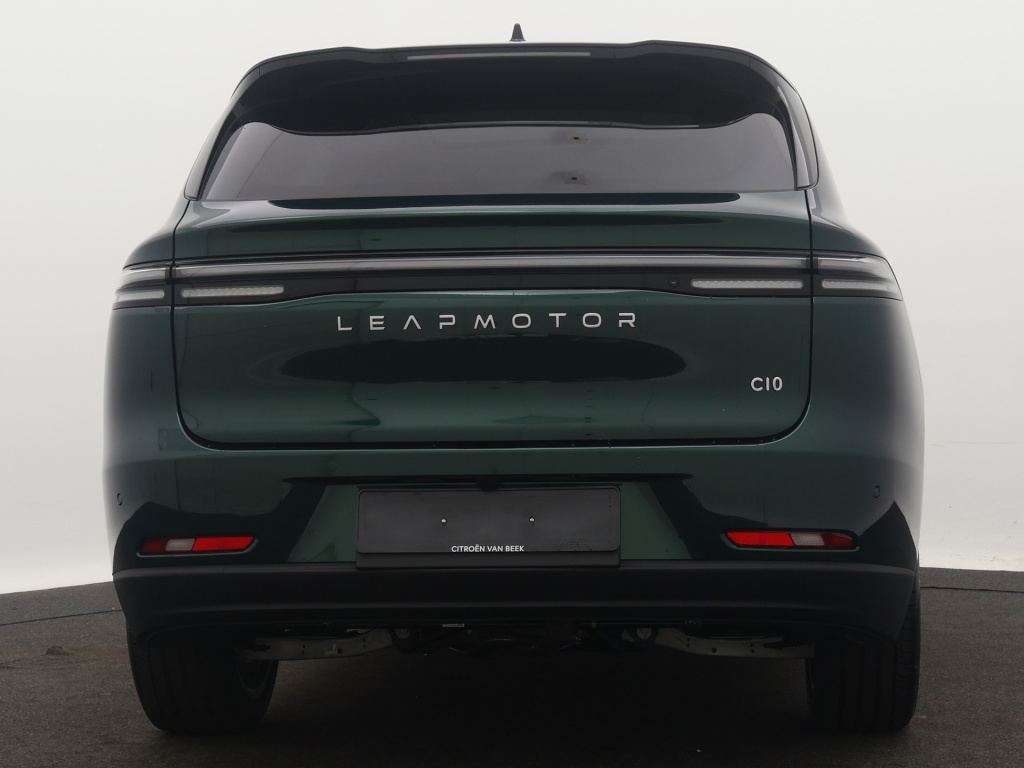Leapmotor C10