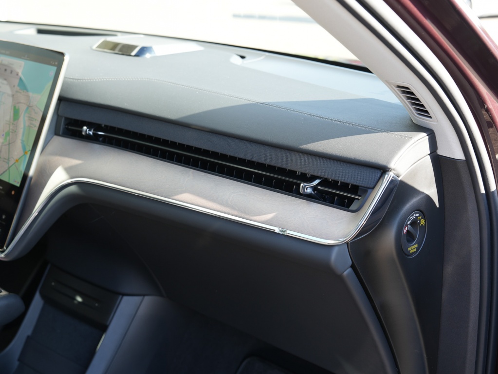Volvo Ex90