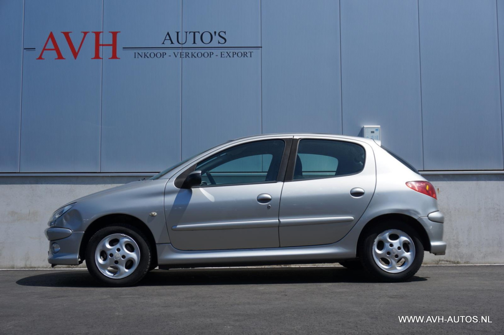 Peugeot 206
