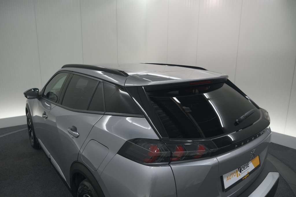 Peugeot E-2008