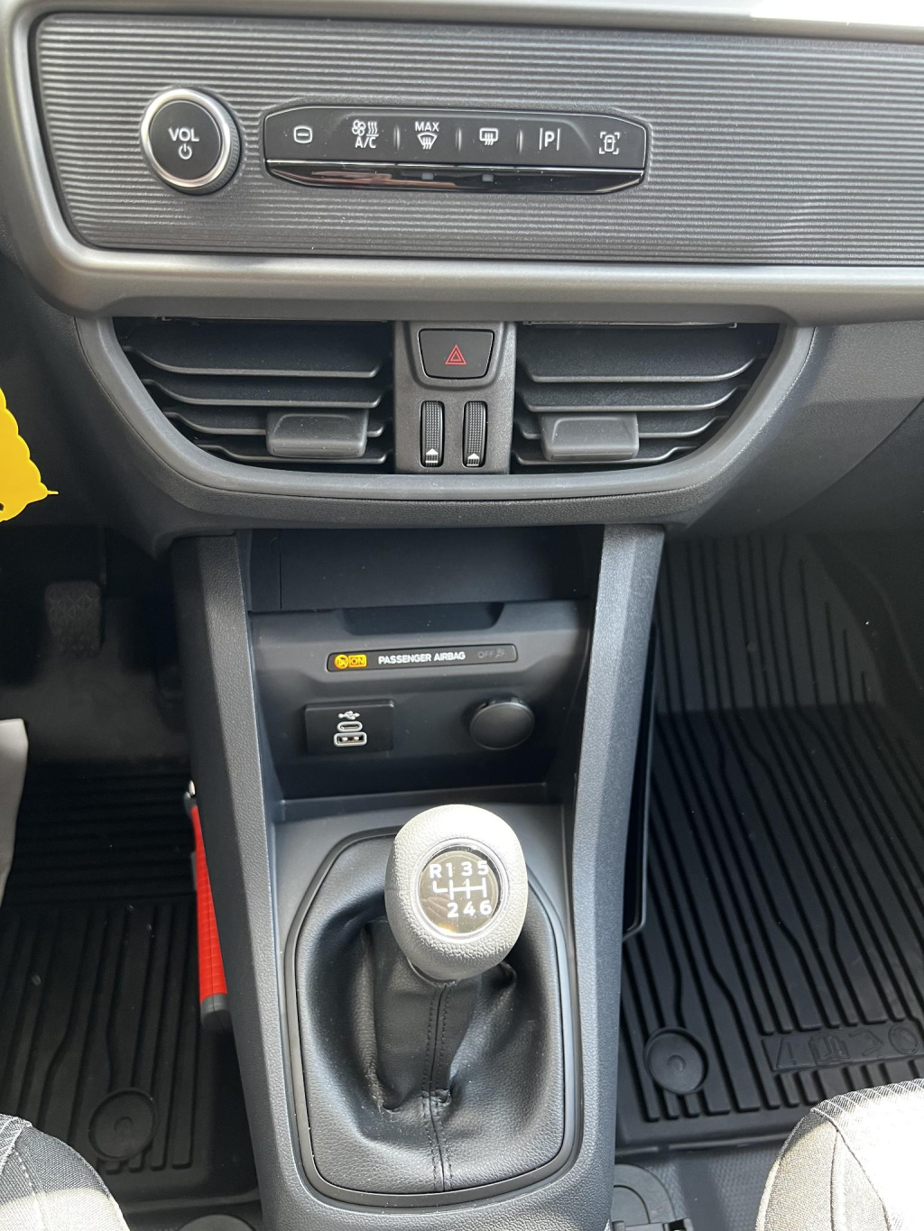 Ford Transit Courier