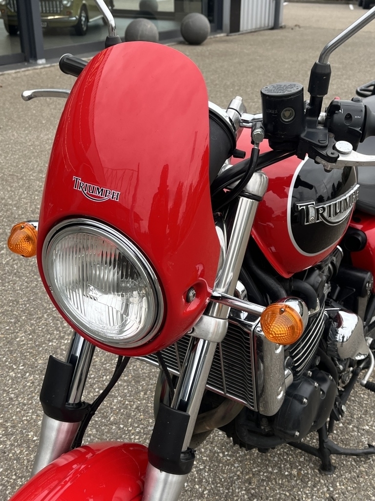 Triumph Thunderbird