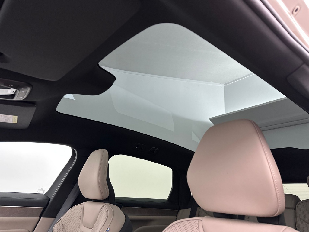 Volvo Es90
