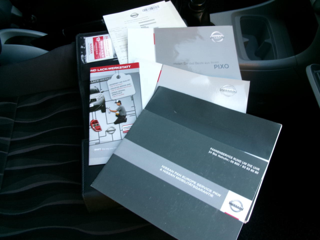 Nissan Pixo