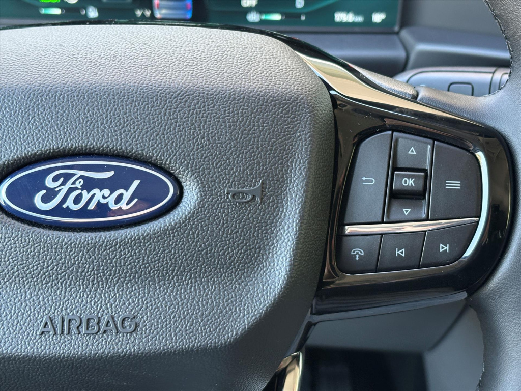 Ford E-transit Custom