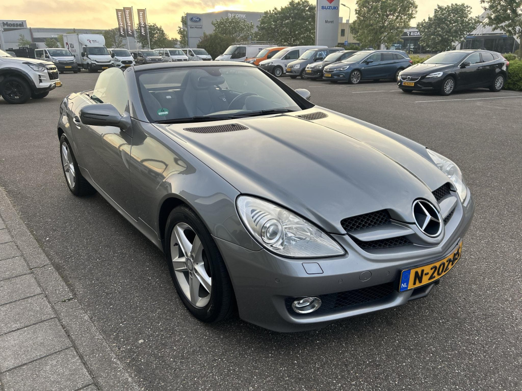 Mercedes-Benz SLK