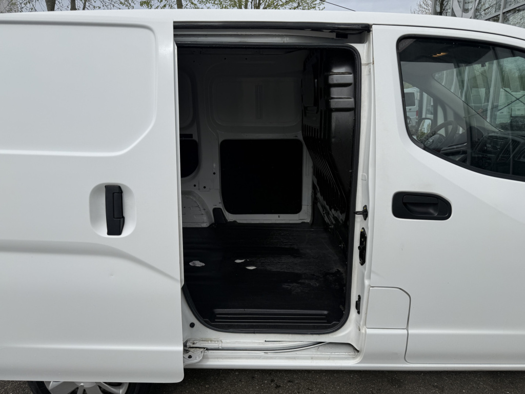 Nissan Nv200
